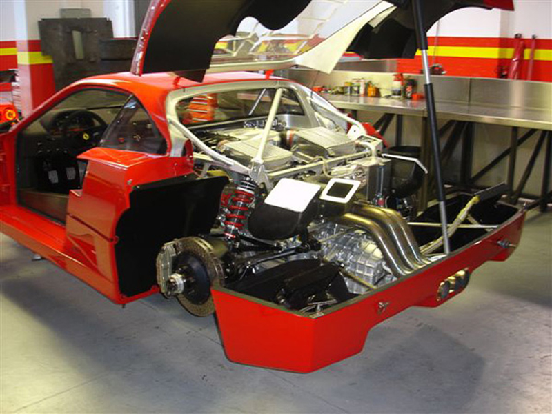 Illustration for article titled Ferrari F40 LM: Supercar Teardown